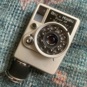 Bell & Howell Dial 35 Camera / Canon